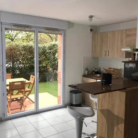T2 Climatise Jardin & Court De Tennis/piscine /parking/fibre Toulouse